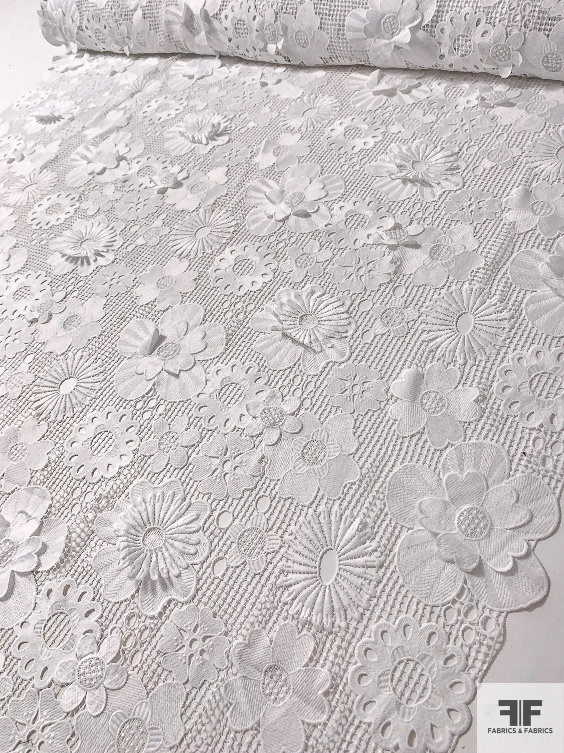 3D Youthful Floral Guipure Lace - White