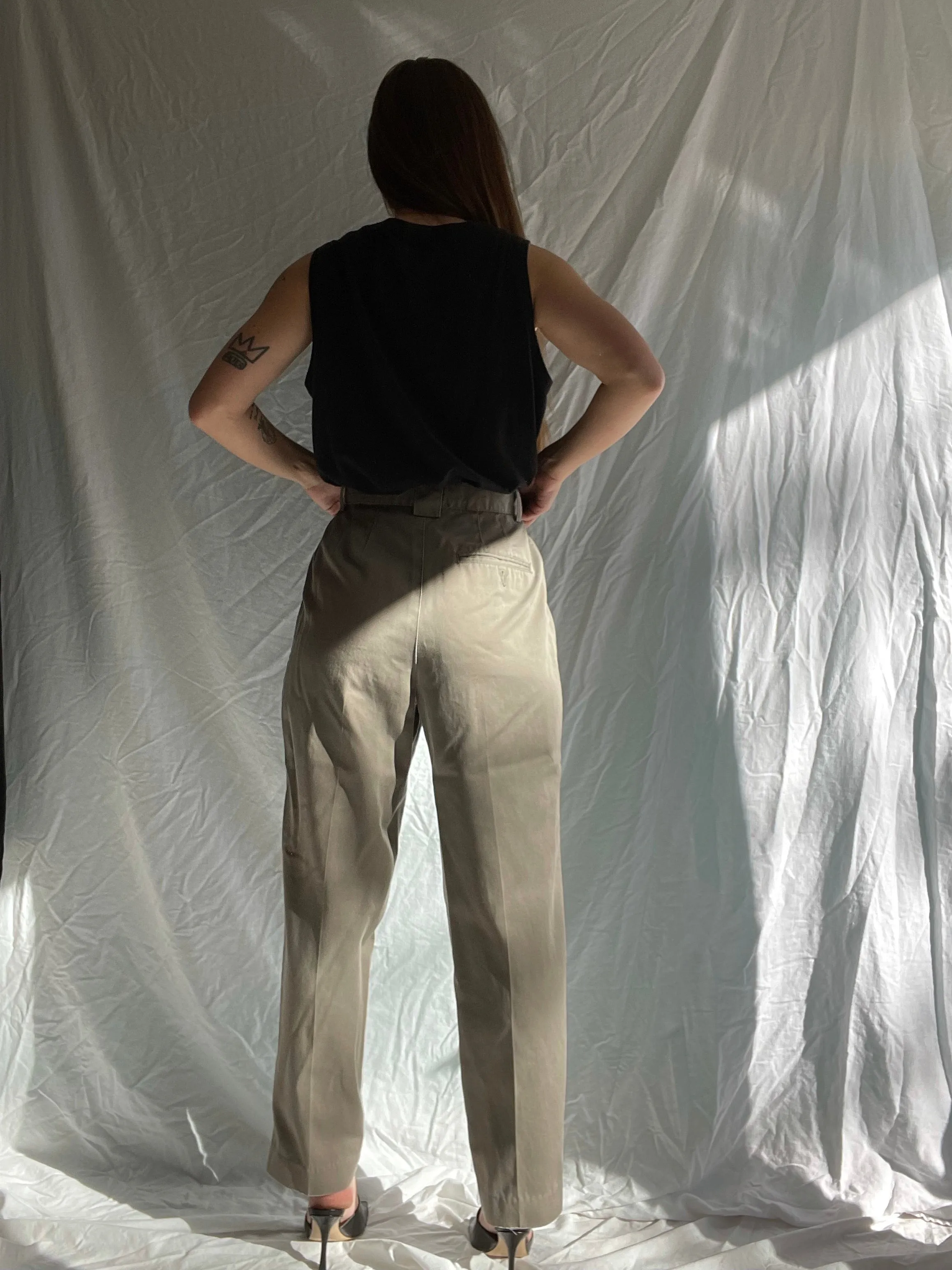 90s Flattering High-Rise Chinos - 30