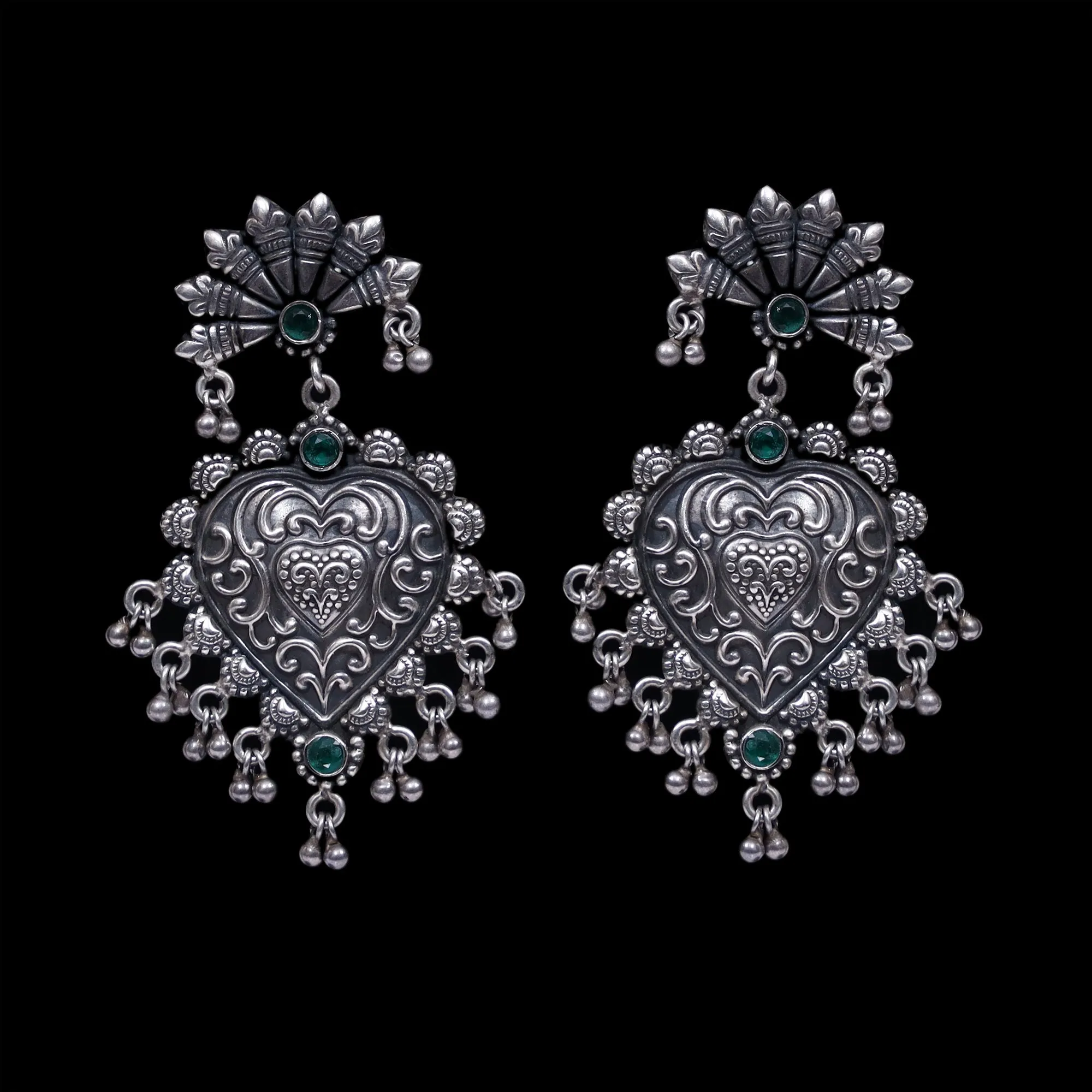 925 Silver Antique Look Handmade Earring with Green Color and Silver Ball Hanging