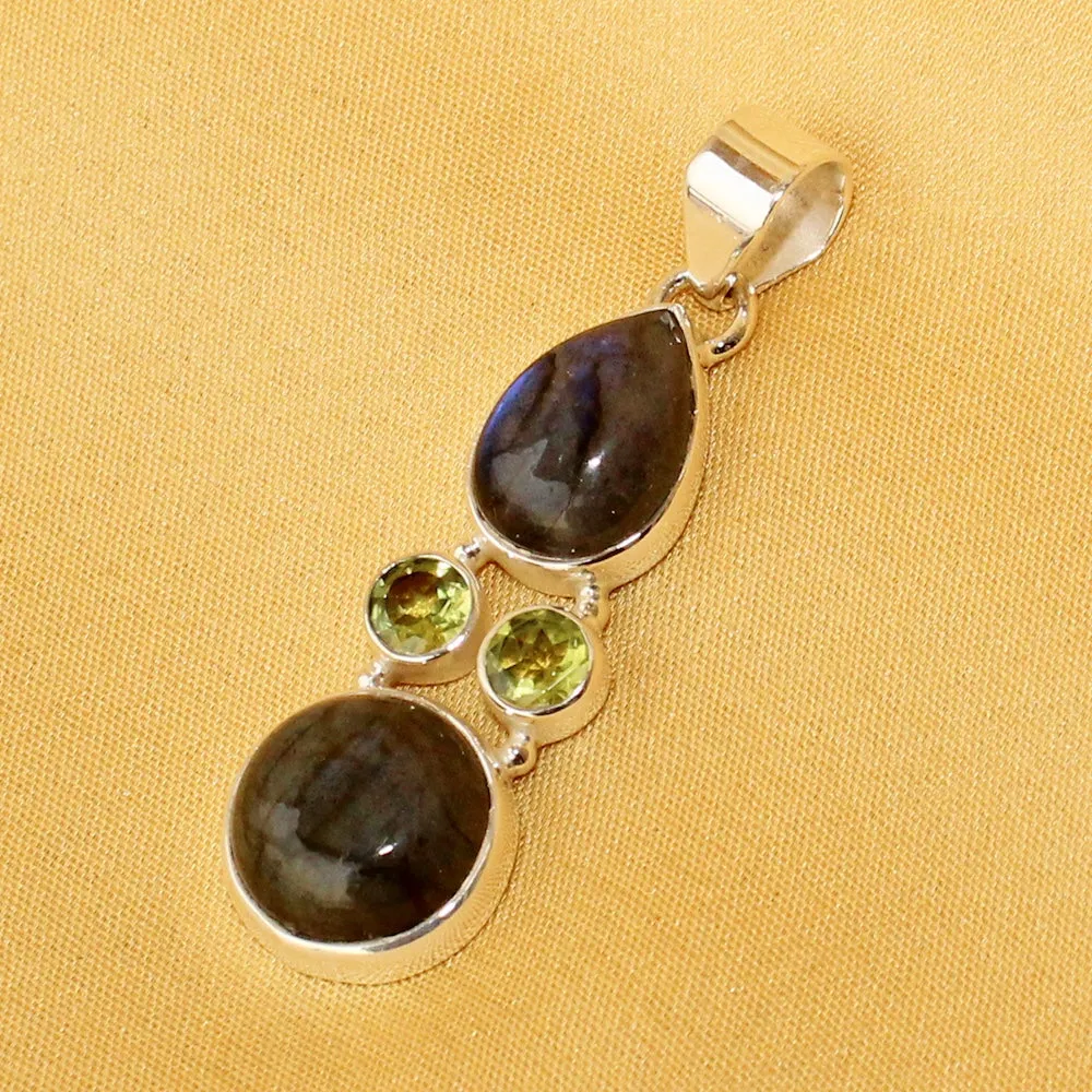 925 Silver Labradorite Pendant with 18 inch Chain