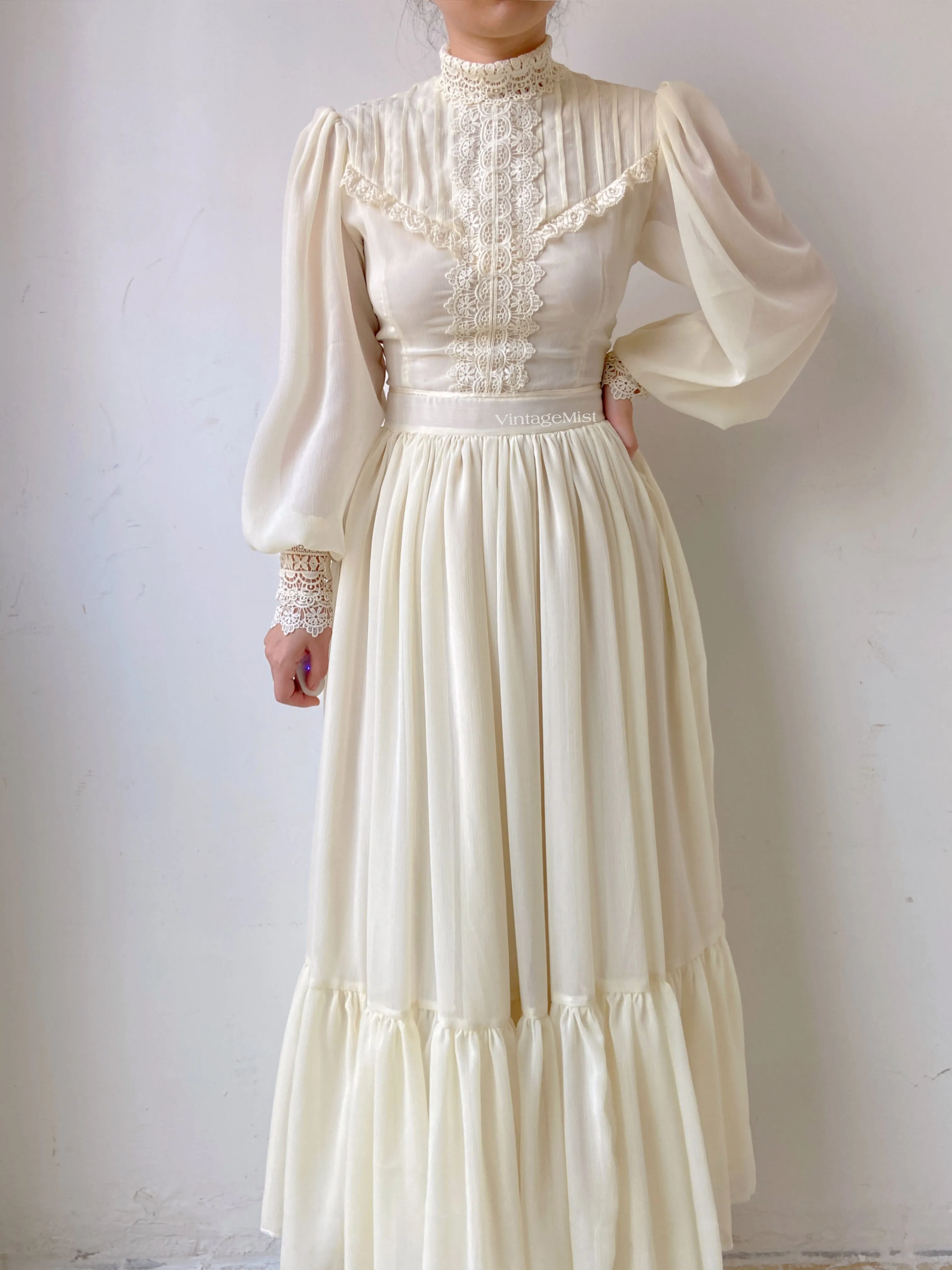 Chiffon Lantern Sleeve Lace Trim Dress
