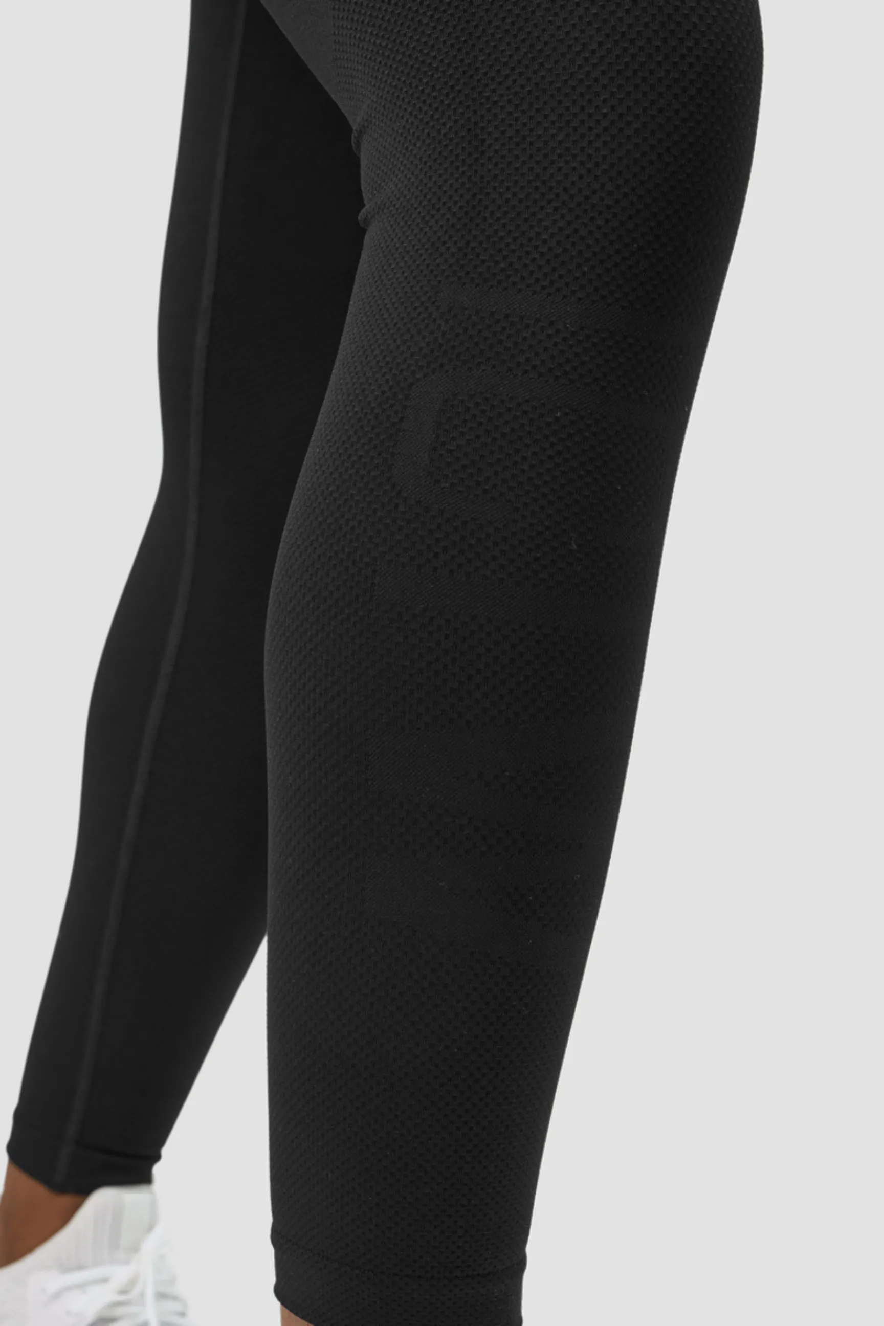 Define Seamless Scrunch Tights