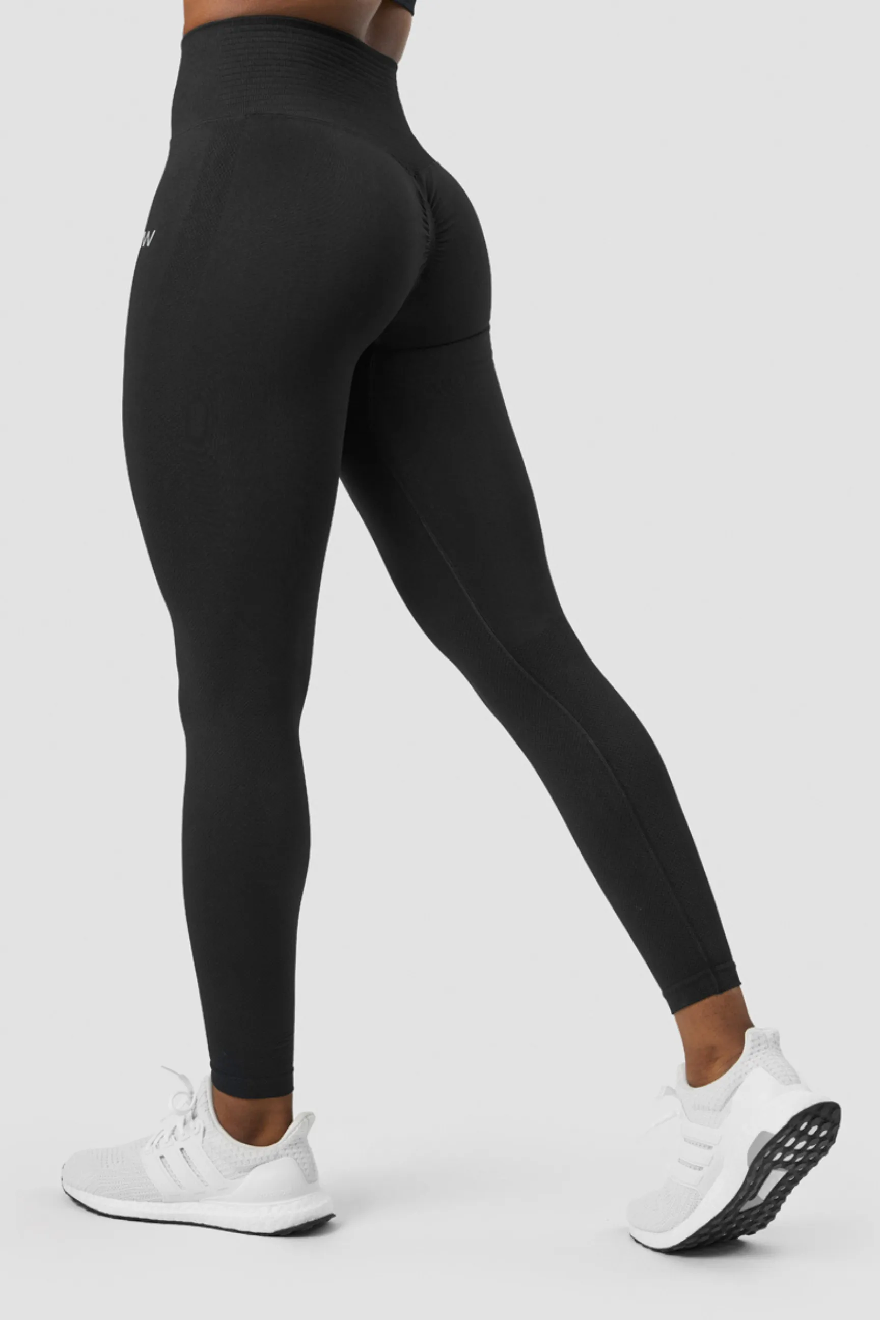 Define Seamless Scrunch Tights