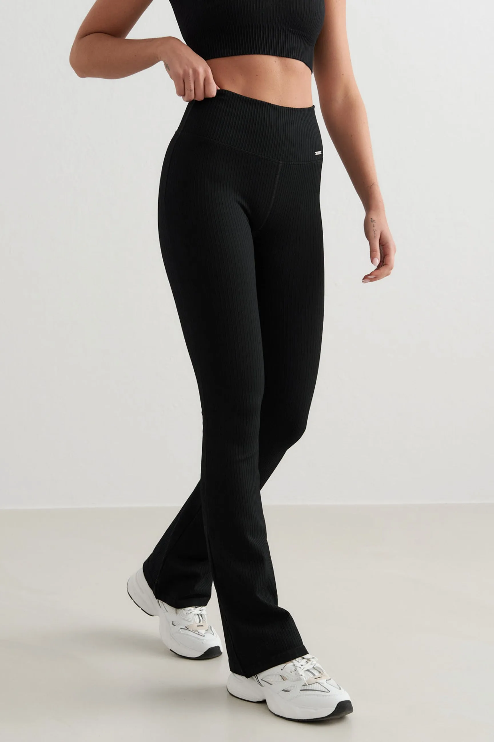 Ribbed Seamless Flare Tights